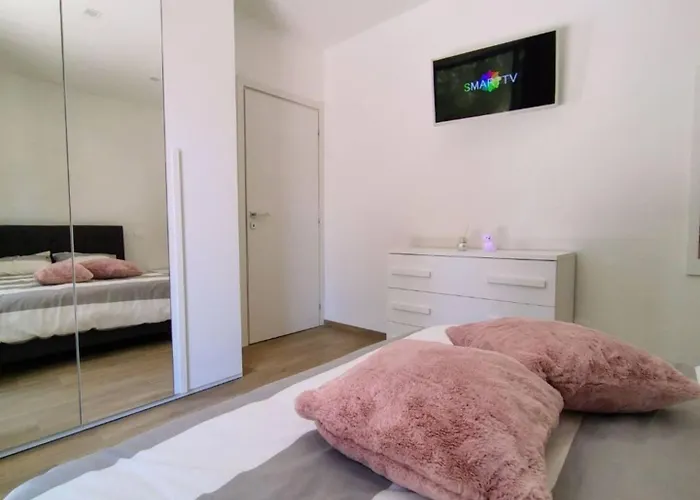 La Casetta Di Frank - *